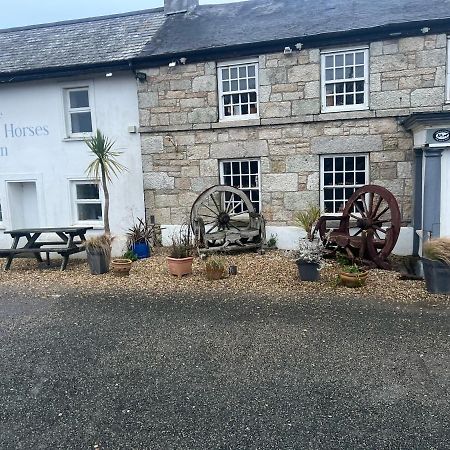 Coach And Horses Inn Пензанс Екстериор снимка