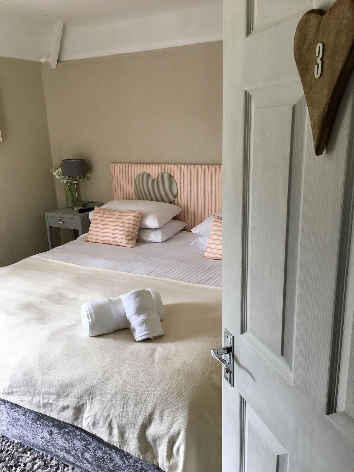 Coach And Horses Inn Пензанс Екстериор снимка